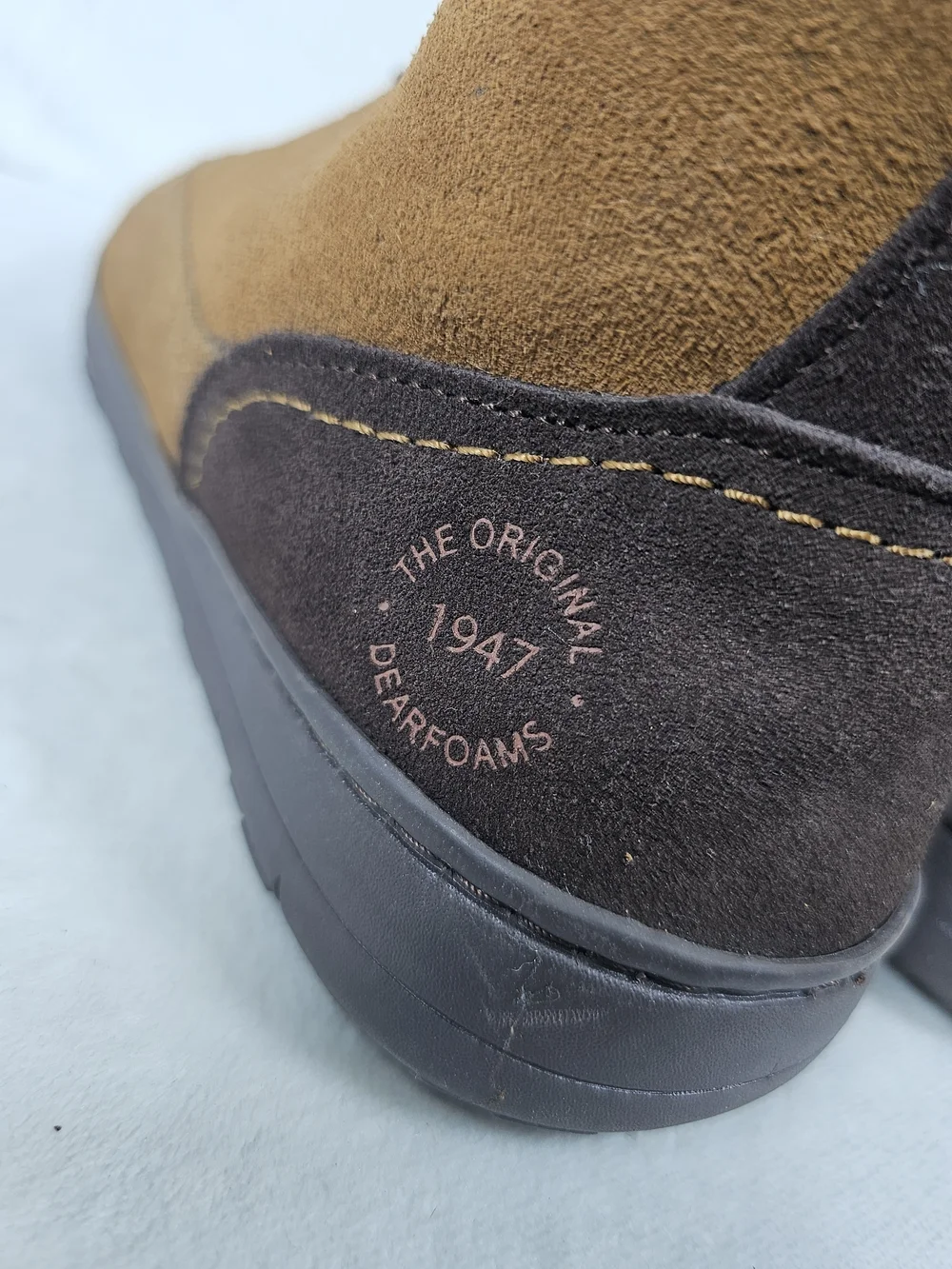Dearfoams Mens 12 Genuine Suede Notch Boot Slippers Chestnut Brown Memory Foam